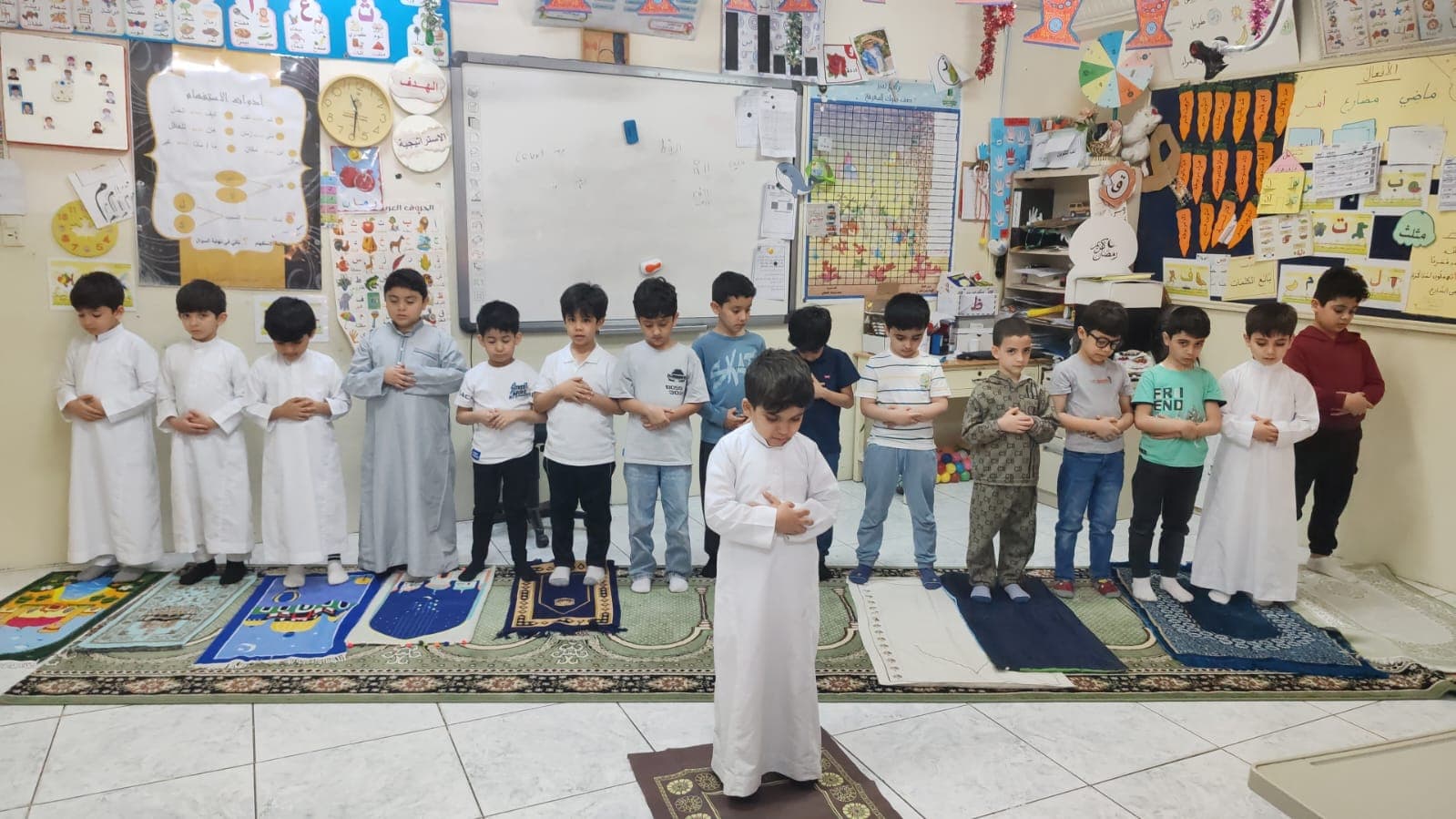 أداء الصلاة في المدرسة